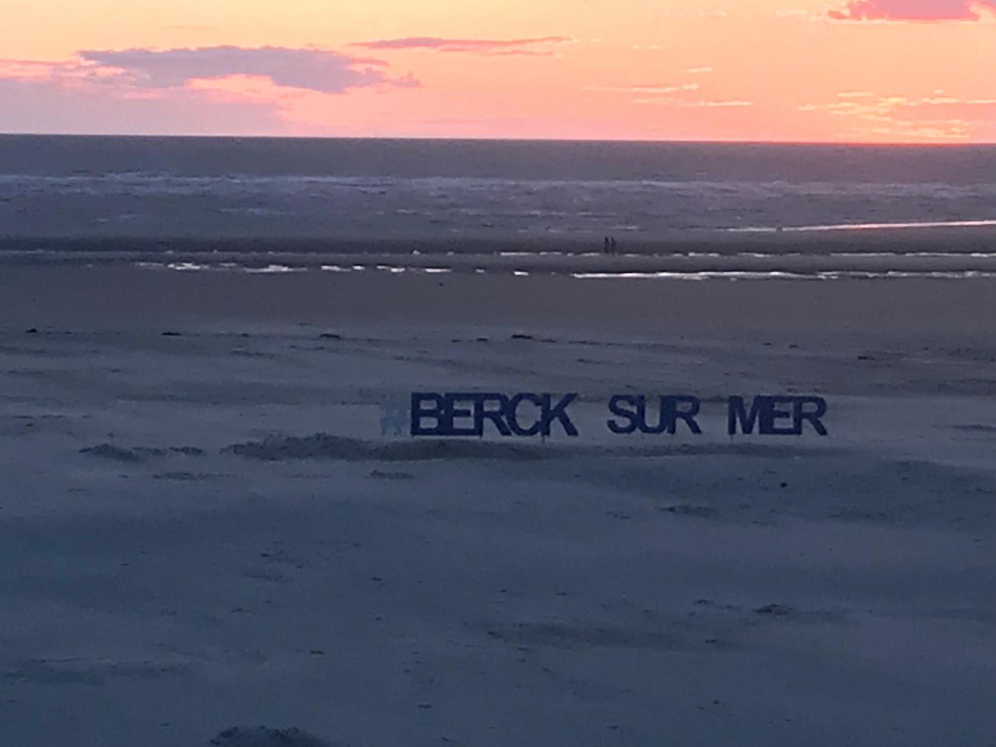 Gite Chti Picard Parking Prive Gratuit Et 100M De La Plage Berck Exterior photo